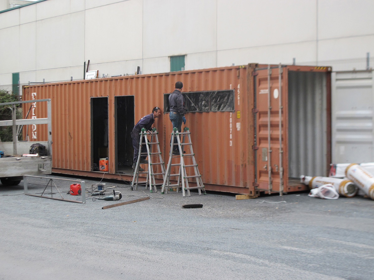 Shipping container building - HOUSE-MATIC