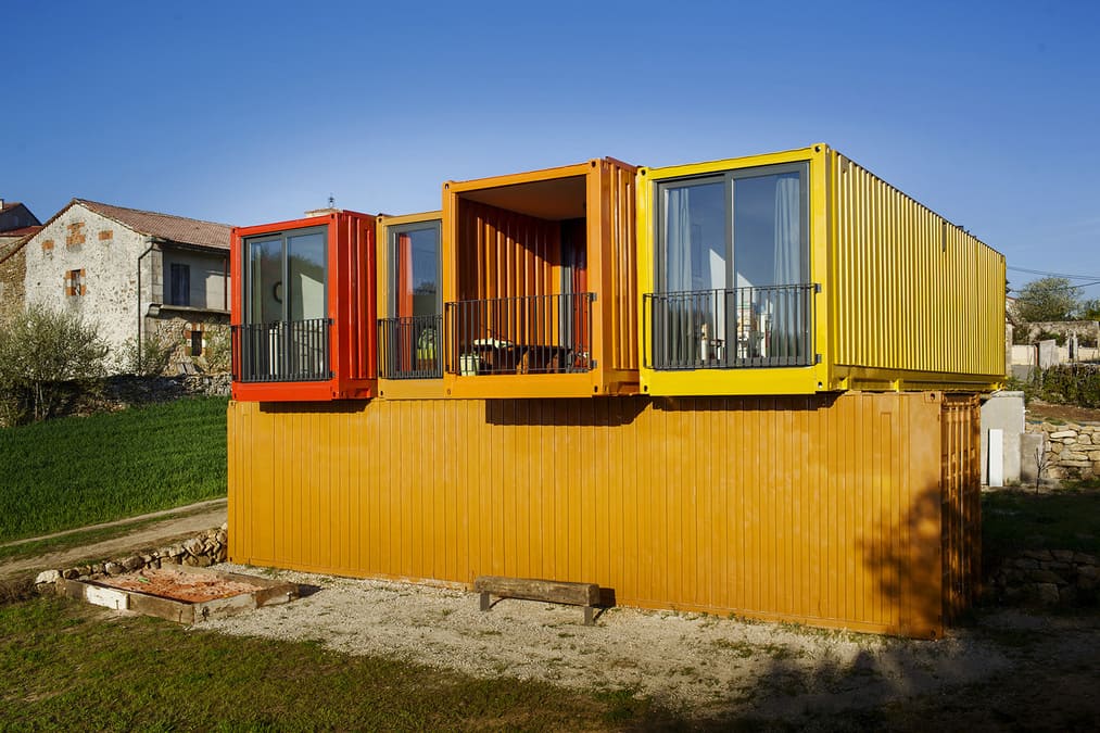 Shipping containers for rural tourism - HOUSE-MATIC